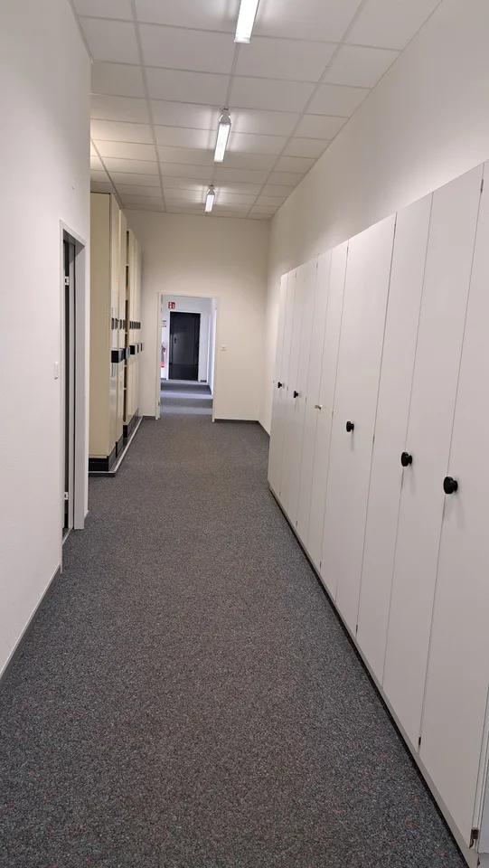 Ufficio / Commerciale / Laboratorio / Studio / Magazzino in posizione centrale a Reinach BL