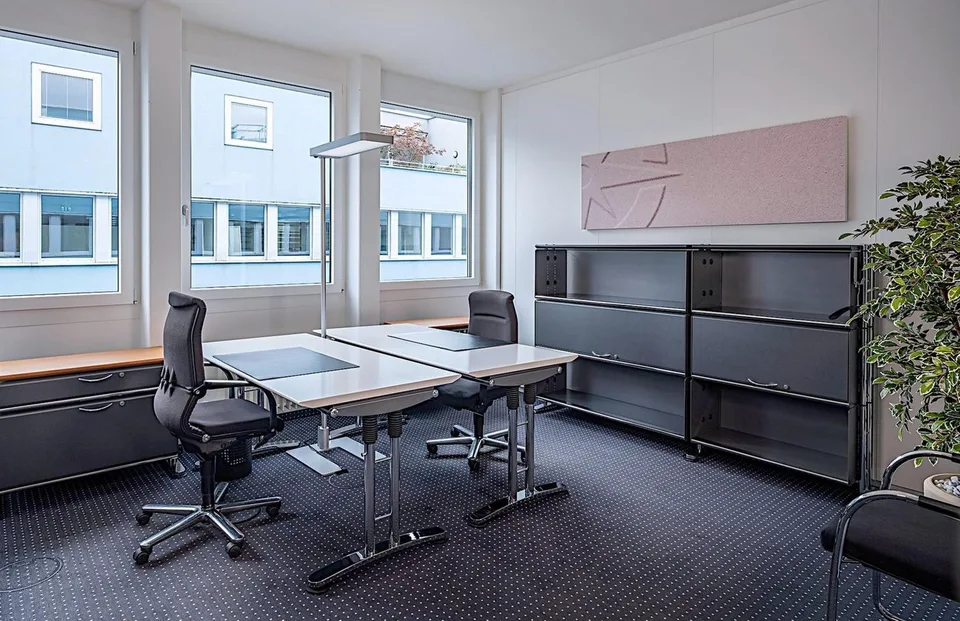 "Attraktive und helle Büroflächen an bester Lage am See und HB"