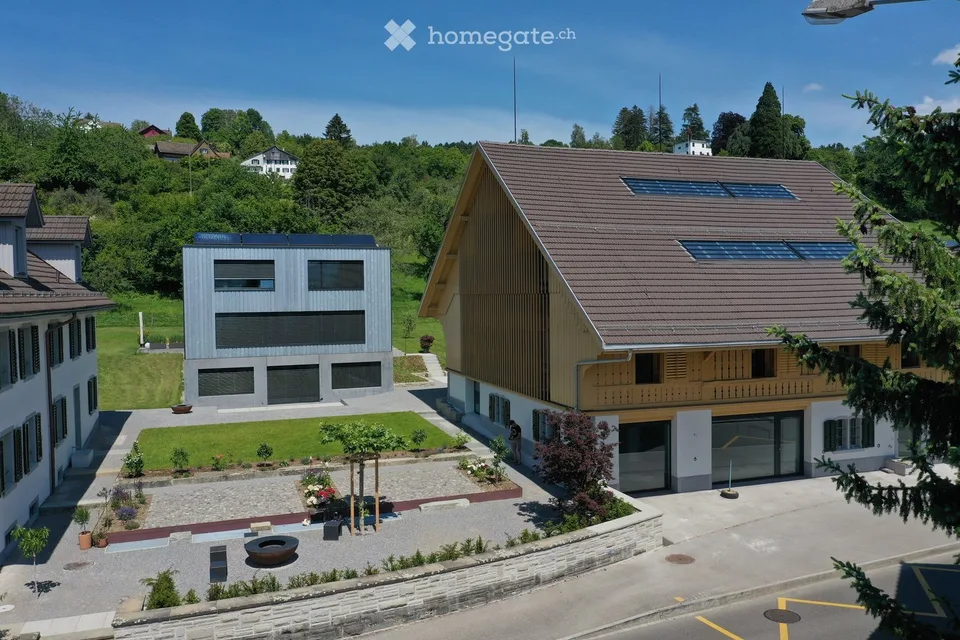 Exklusive 5.5 Zimmerwohnung mit Sicht auf See und Berge