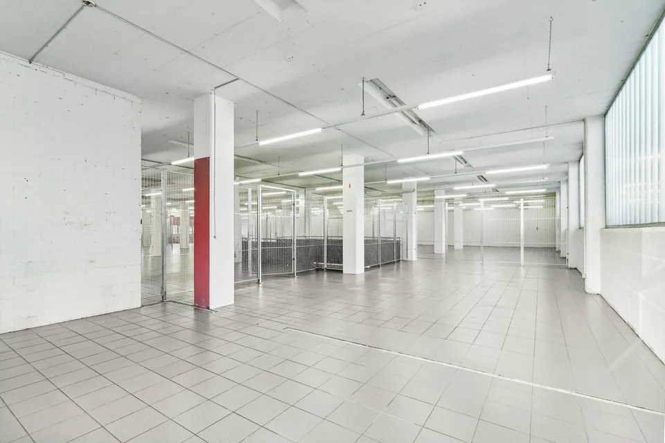 422m2 d'espace de stockage à emplacement idéal près de l'A14 – photo 13 sur 13