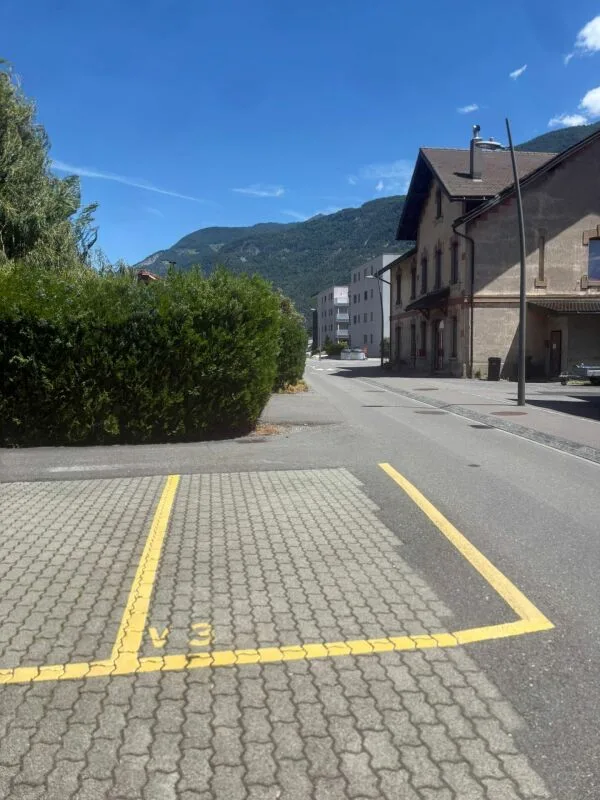 Place de parc extérieure