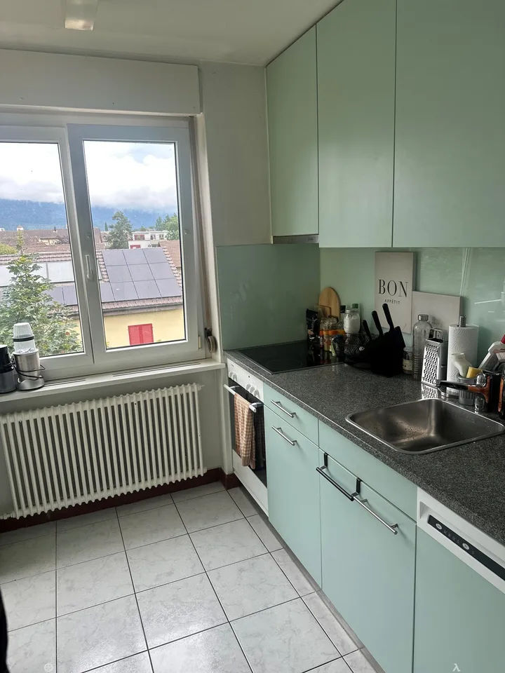 Helle 3.5-Zimmerwohnung mit zwei Balkonen in Biel