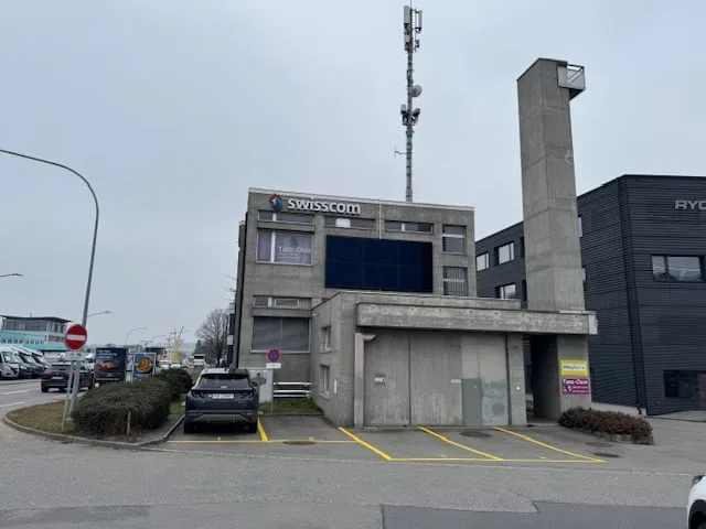 Ampio e economico spazio commerciale al 1° piano - con potenziale di ristrutturazione