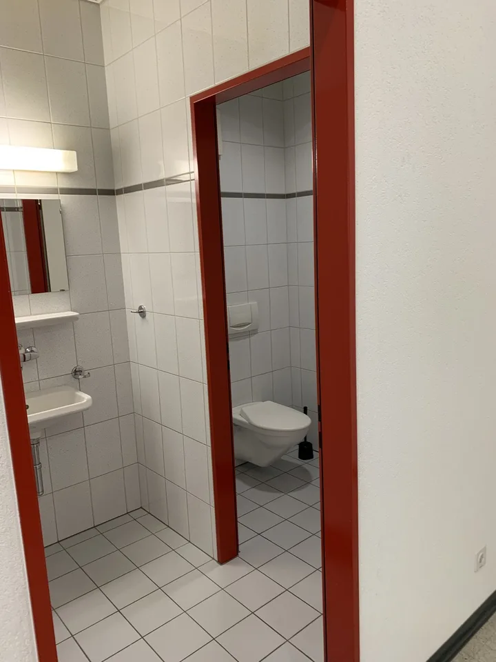 Montreux, 2 Minuten von der Bahnstation entfernt - Büros - befristeter Mietvertrag