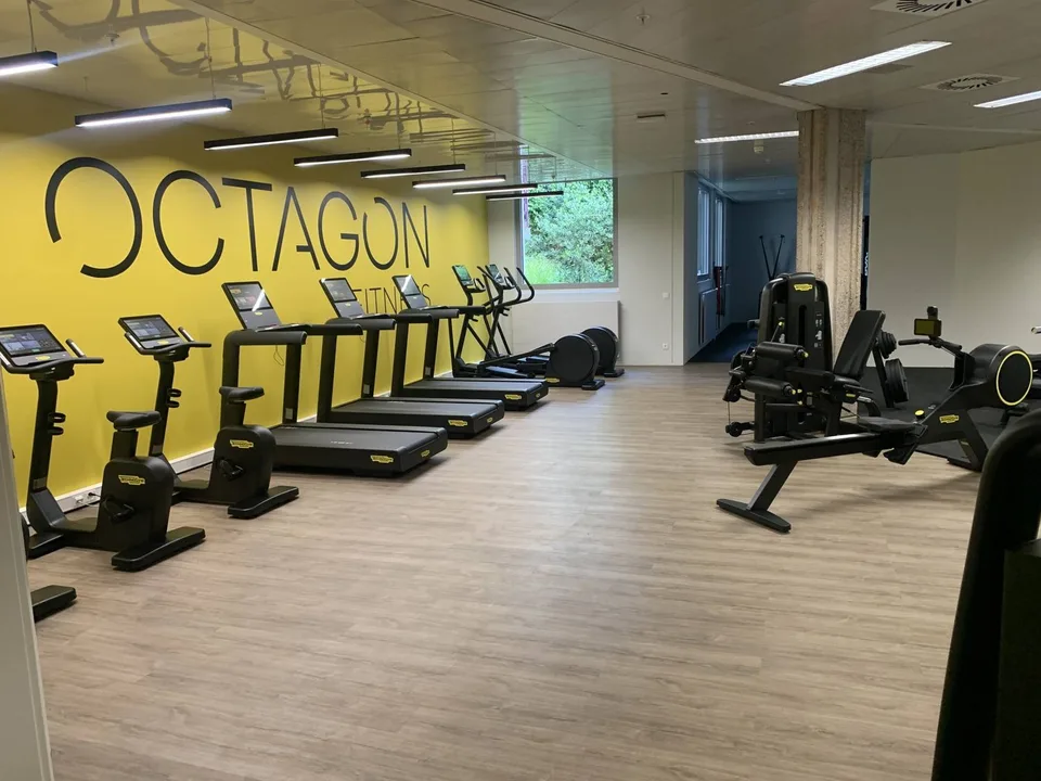 Büros von 850m2 im Octagon-Komplex Ein modernes und dynamisches Umfeld