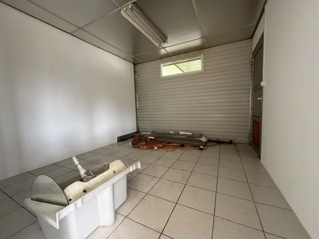 Verkaufsfläche von 100m2 zur Miete