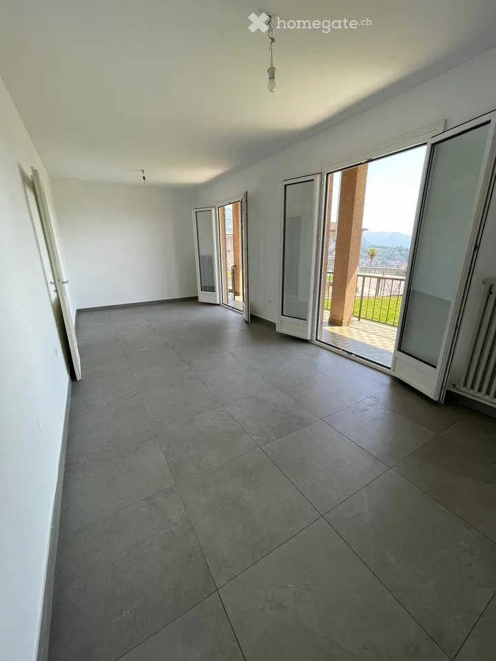 Zum sofortigen Bezug hellen Apartment in Besazio