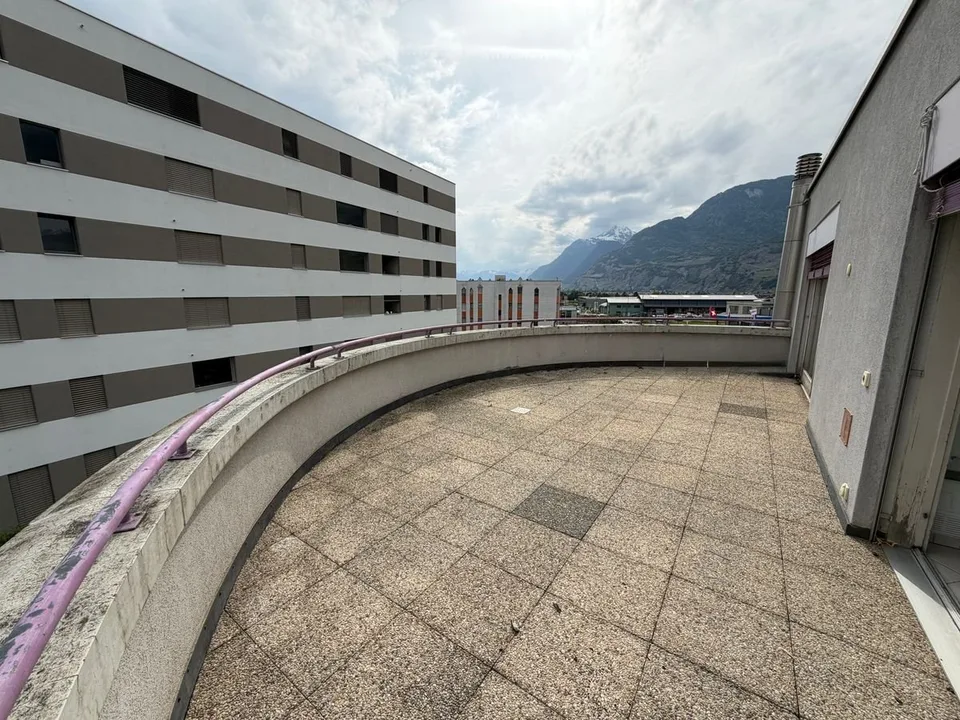 AFFITATO - Ampio appartamento di 5.5 locali all'ultimo piano con terrazza e balconi - Conthey – foto 12 di 12