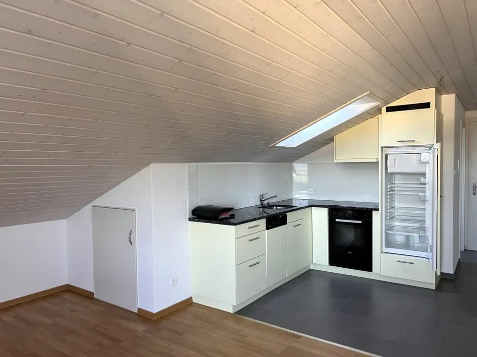 Ruhige 2.5-Zimmerwohnung in grüner Umgebung