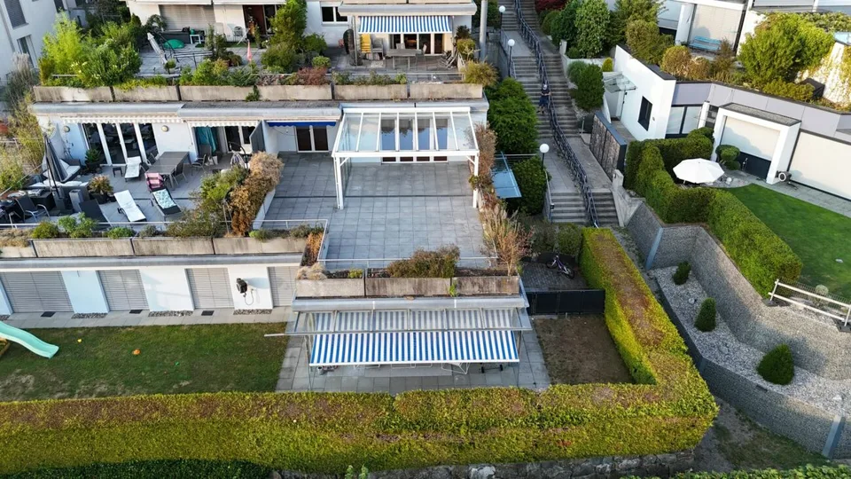 Wohnen an gehobener Lage, mit Weitsicht und grosser Terrasse