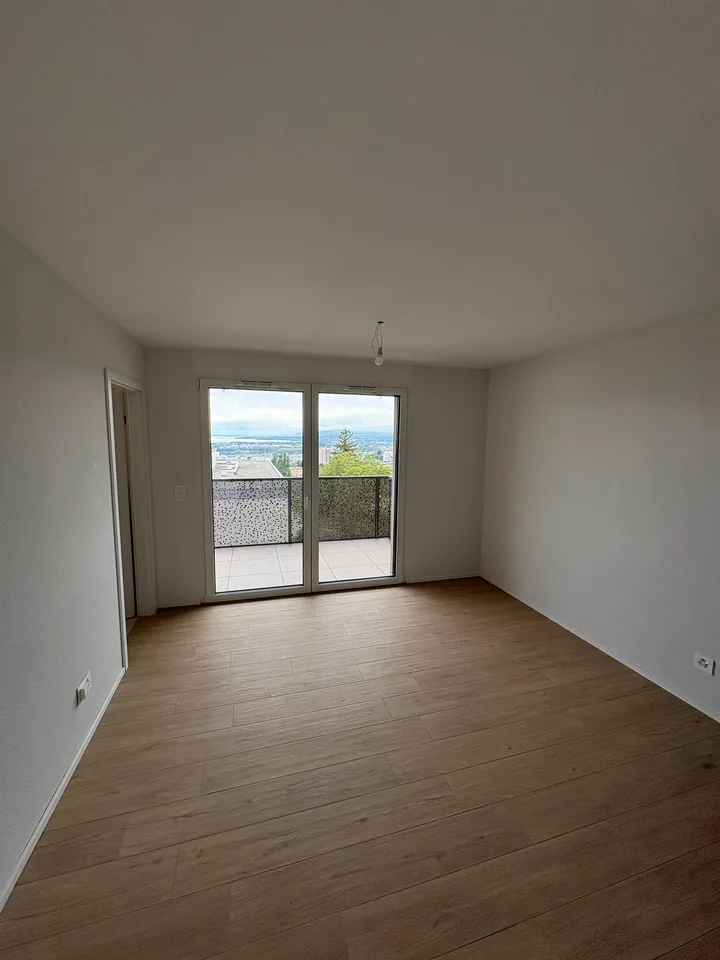 Studio lumineux et moderne avec vue sur le lac