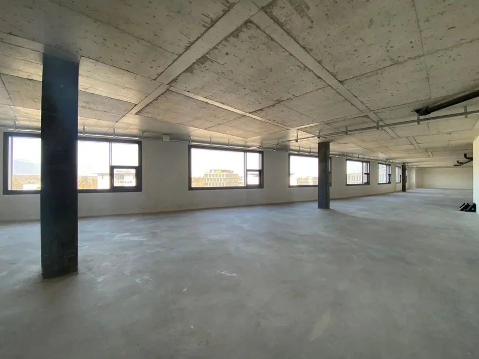 Aree di attività in un edificio multifunzionale nella zona FTI