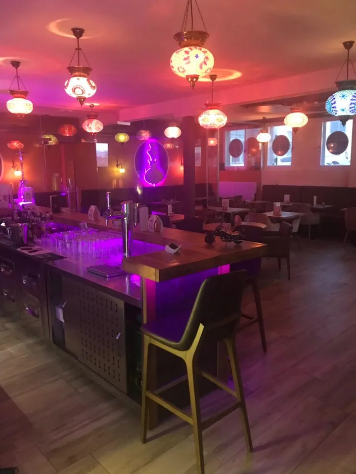 Spazio di gastronomia affascinante in affitto a Kirchberg