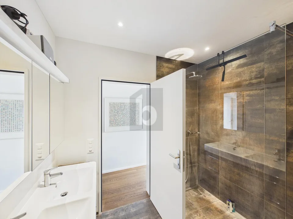 UNOBSTRUCTED PANORAMIC VIEW WITH TERRACE