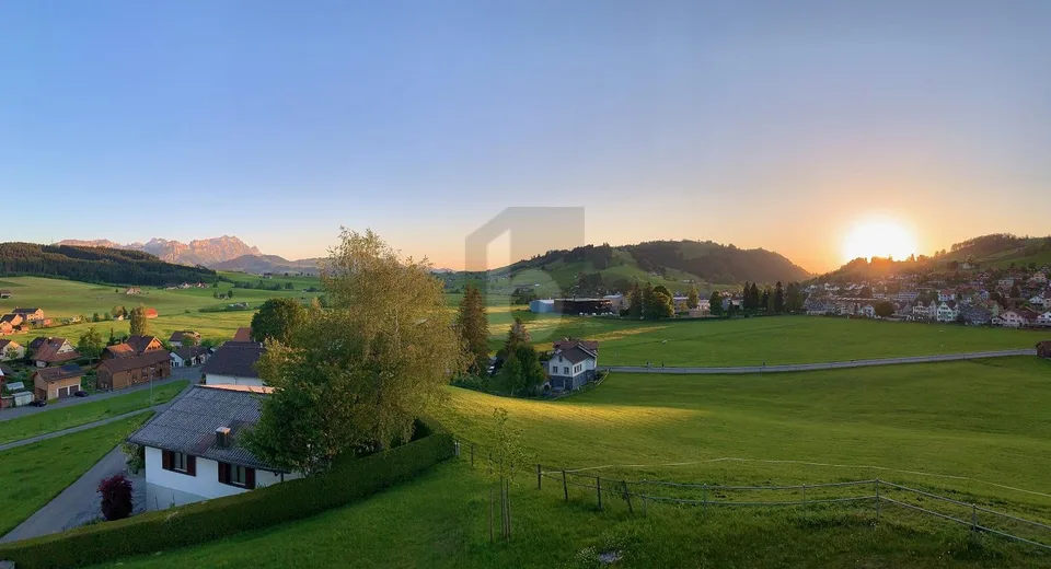 UNOBSTRUCTED PANORAMIC VIEW WITH TERRACE