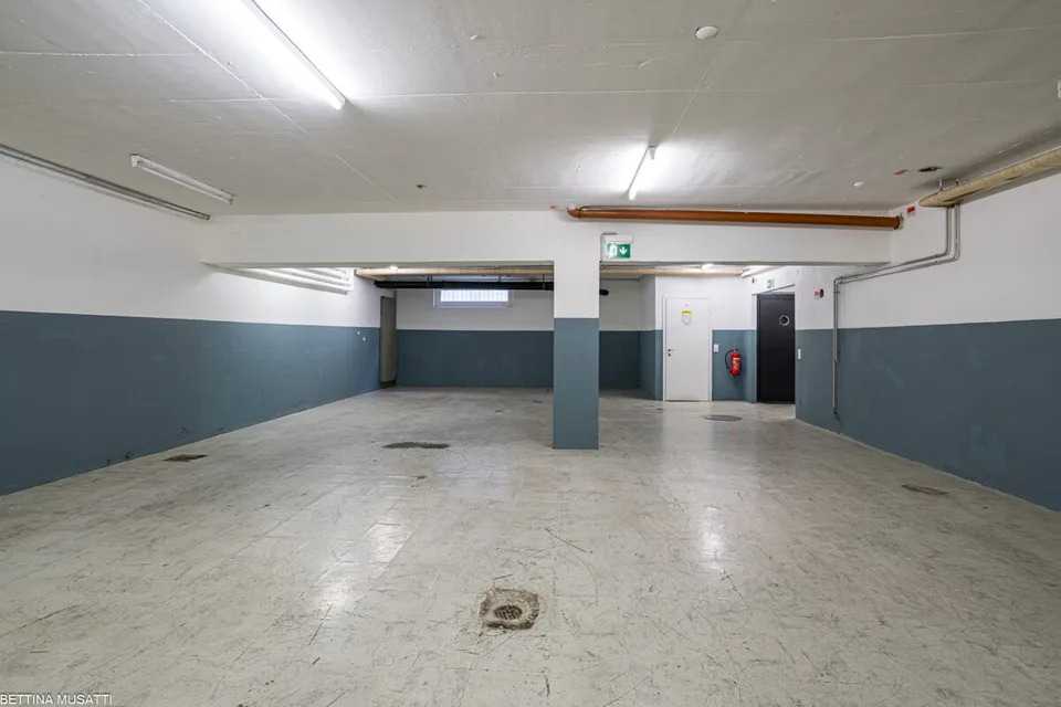 CHIASSO - SPAZIO COMMERCIALE IL TUO PROSSIMO BUSINESS INIZIA DA QUI – foto 7 di 12