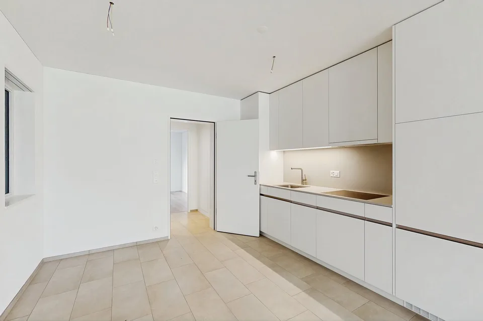 Modern 2.5-room apartment with rental garden and wooden terrace in Zürich-Schwamen – photo 12 of 17