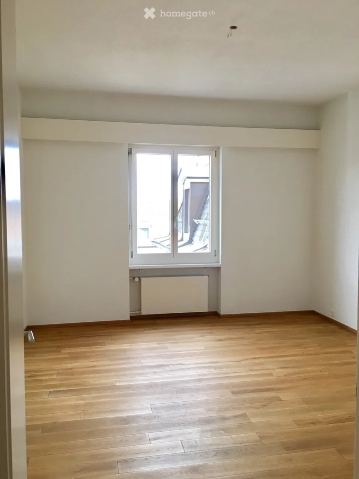 Charmante 3.5-Zimmer-Wohnung in Enge – sofort verfügbar