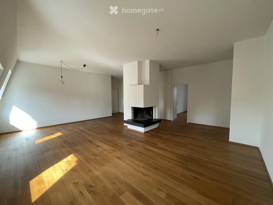 Charmante 3.5-Zimmer-Wohnung in Enge – sofort verfügbar