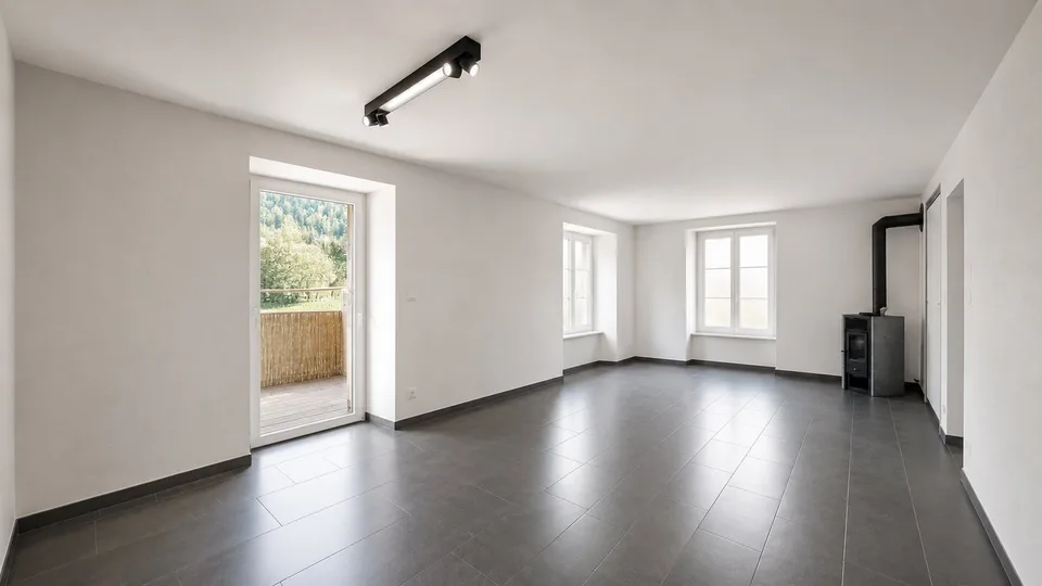 Schönes 4-Zimmer-Apartment mit großem Balkon, Garten und in einer sehr ruhigen Nachbarschaft