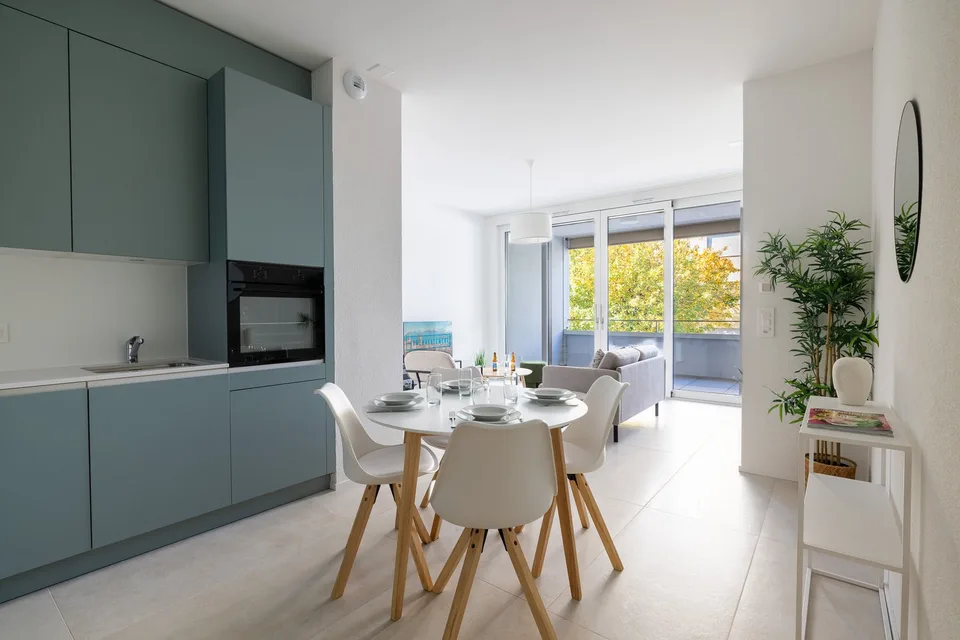 Modern 1-Bedroom Apartment with Balcony in Crissier -- Lausanne