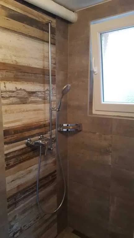 ZIMMER ZU VERMIETEN