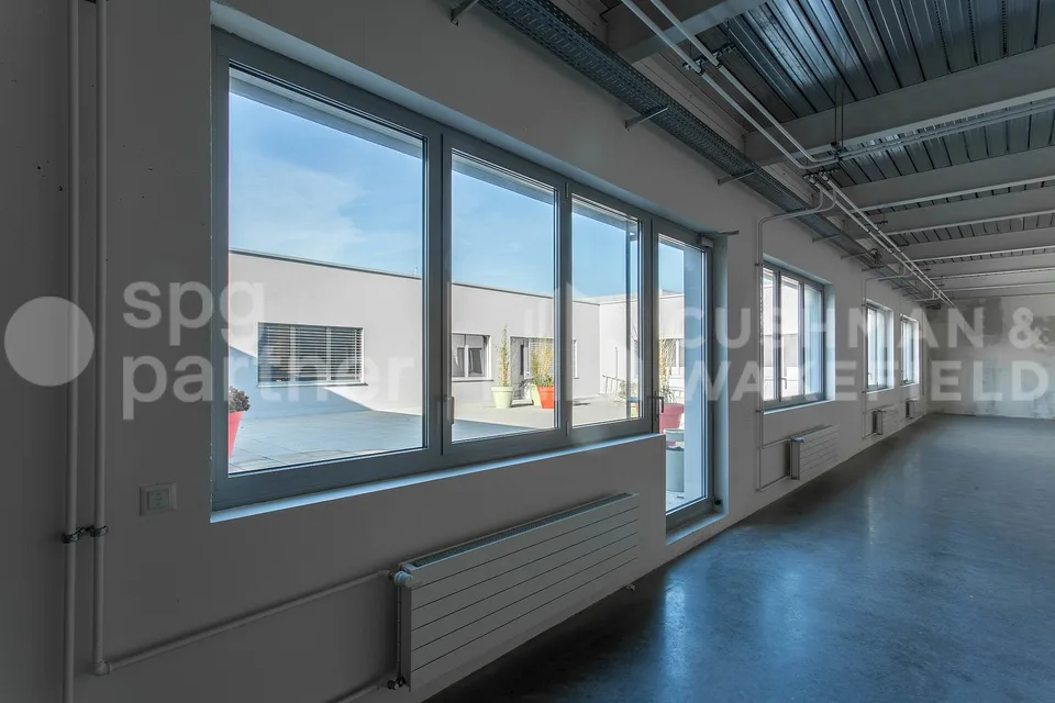 Grenet 21 - Bureaux modernes avec terrasse – photo 12 sur 13
