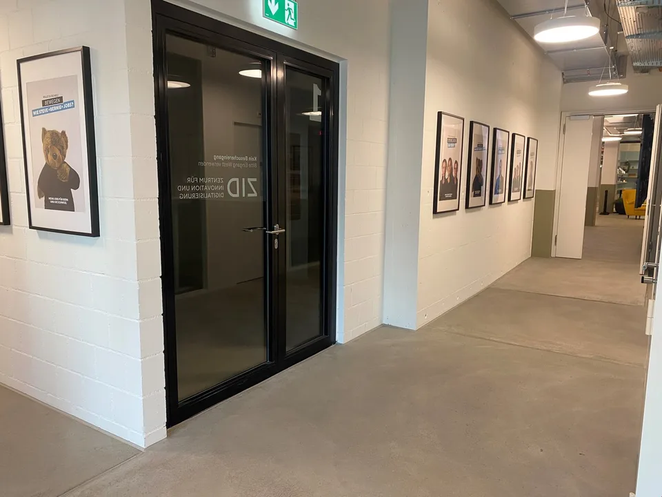 Moderne Büroflächen in attraktivem Umfeld: 300 - 470m2 (für 30-53 APs) – Foto 6 von 14