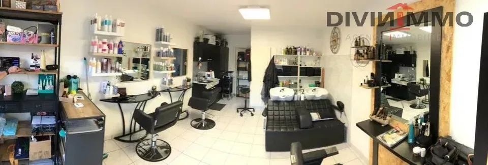 Locale commerciale nel cuore di Chalais
