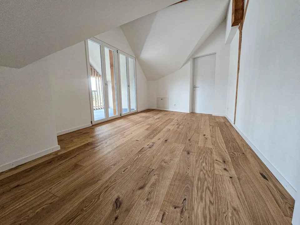Delizioso appartamento di 2,5 locali nel sottotetto a Diessbach bei Büren