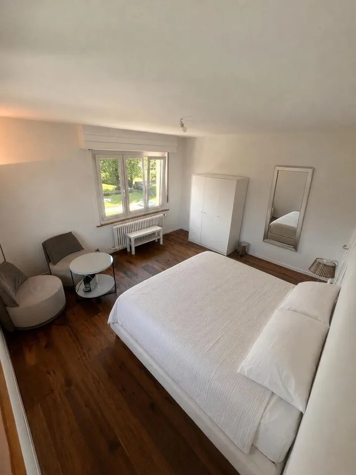 Dernière chambre meublée entièrement rénovée - emplacement idéal à La Tour-de-Trême (Bulle)