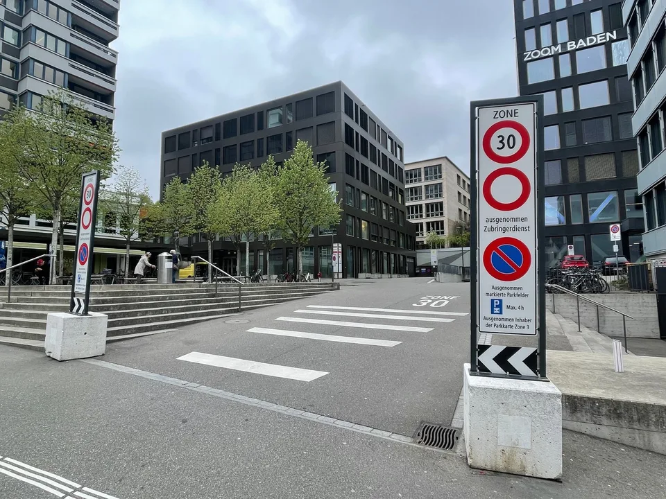 Attraktive Gewerbefläche mit sep. Lager und 10 Einstellplätzen – Foto 14 von 15
