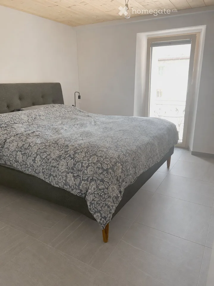 Wohnung mit 2.5 Zimmern und Dachgeschoss