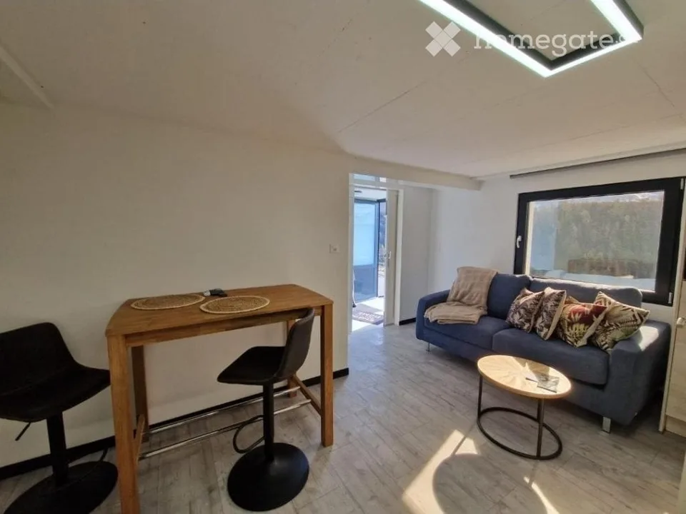 Furnished studio, all charges included