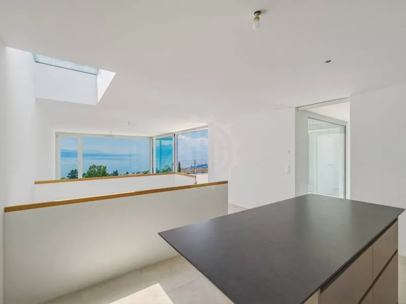 Neue Villa mit spektakulärer Aussicht auf den See in Lutry