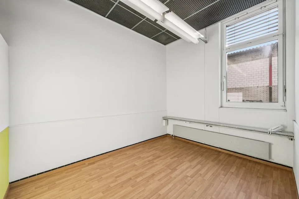 Ufficio / Studio / Pratica a Muttenz Bizenen