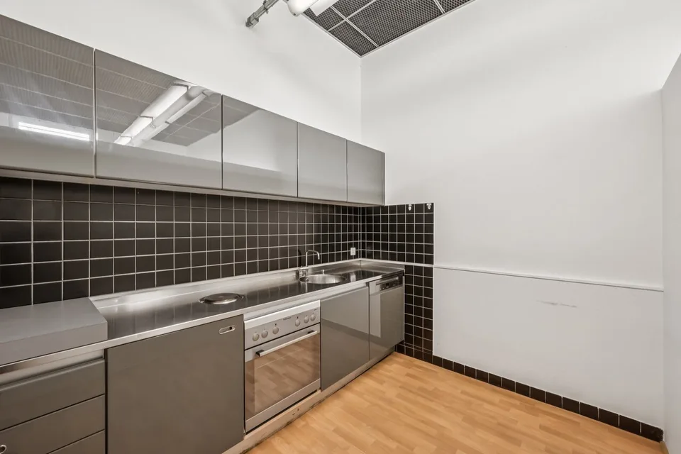 Office / Studio / Practice in Muttenz Bizenen – photo 8 of 10