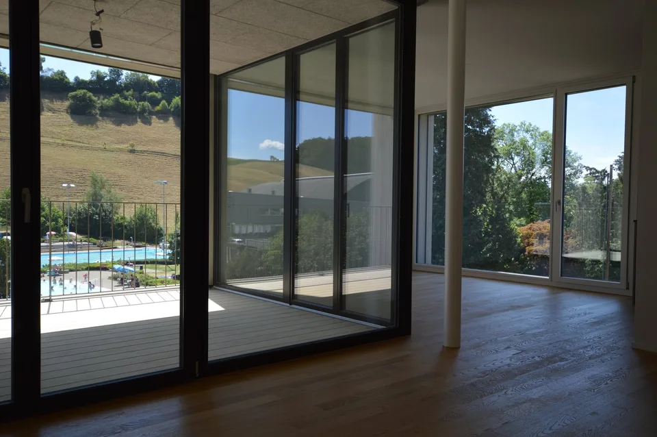 Vivere in modo moderno nel cuore di Worb – Edificio nuovo in posizione centrale