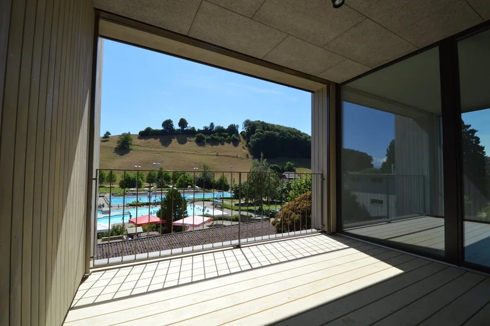 Vivere in modo moderno nel cuore di Worb – Edificio nuovo in posizione centrale