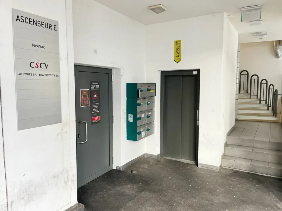 Büro _ Lager _ DDP _ Crissier – Foto 18 von 24