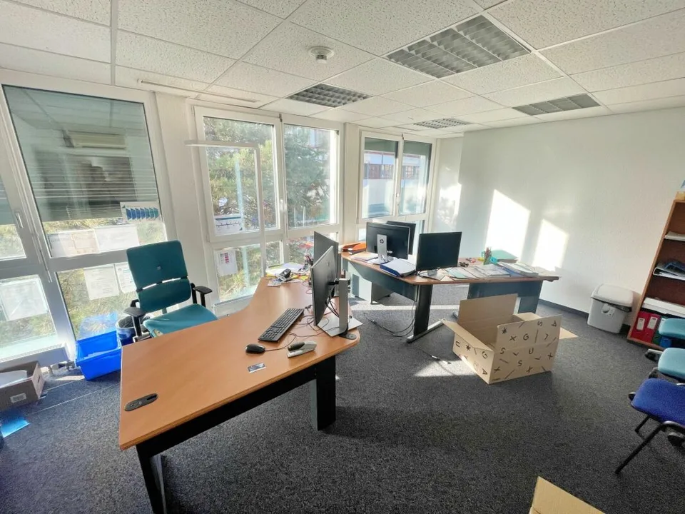 Büro _ Lager _ DDP _ Crissier – Foto 23 von 24