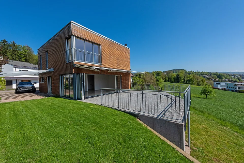 6.5‑Zimmer-Einfamilienhaus an traumhafter Aussichtslage, nähe Waldrand