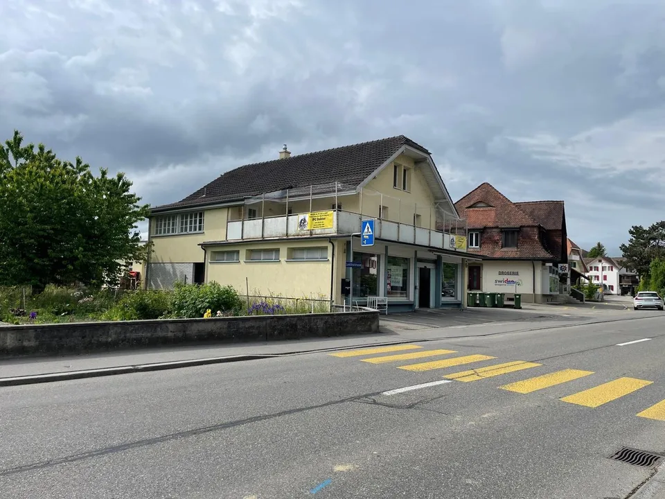 Wohn- und Geschäftshaus an guter Lage