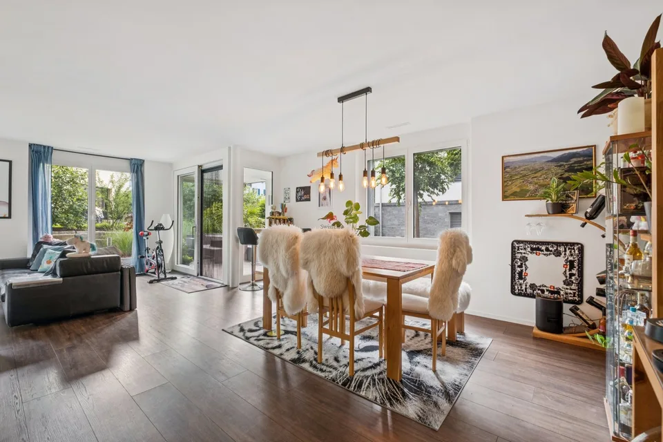 Habitation moderne dans un appartement de jardin