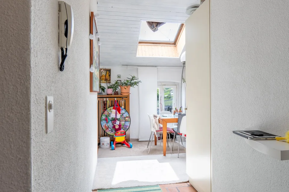 4,5-Zimmer-Mansardenwohnung - Sichtbare Balken, Terrakotta, hohe Decken – Foto 6 von 25