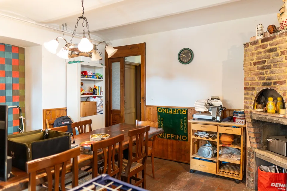 4,5-Zimmer-Mansardenwohnung - Sichtbare Balken, Terrakotta, hohe Decken – Foto 23 von 25
