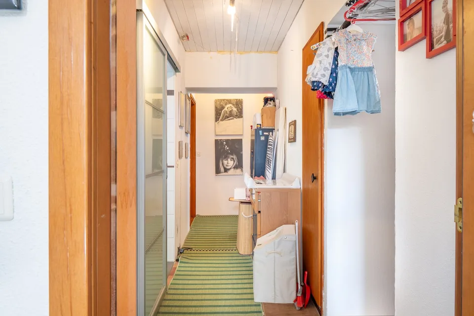 4,5-Zimmer-Mansardenwohnung - Sichtbare Balken, Terrakotta, hohe Decken – Foto 15 von 25