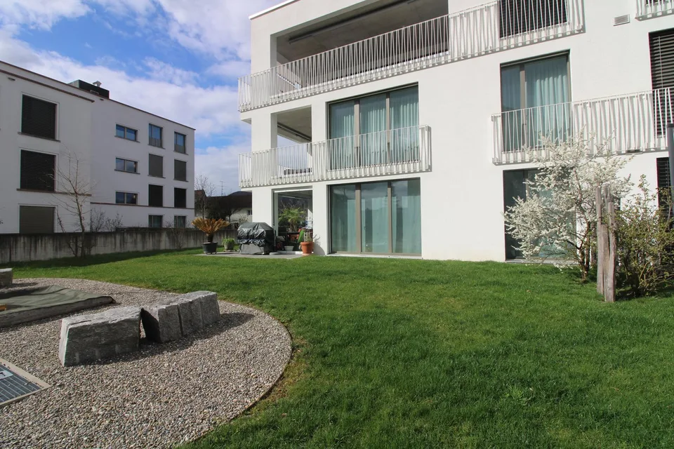 Moderne Wohlfühlwohnung mit Garten - Neuwertig, hell und ideal gelegen