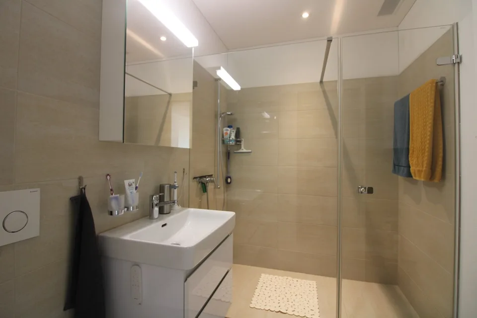 Moderne Wohlfühlwohnung mit Garten - Neuwertig, hell und ideal gelegen