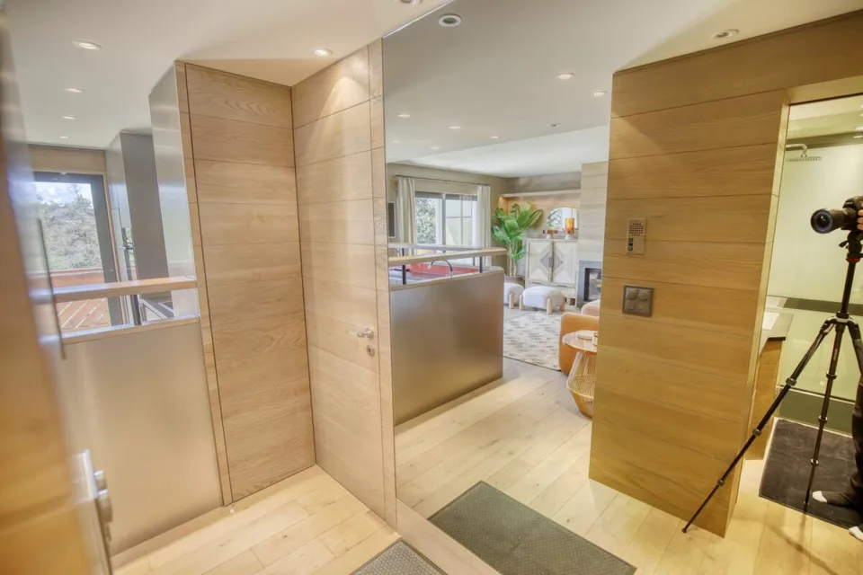 2,5 locali di prestigio con caminetto - 62 m² ristrutturato e ampio balcone! – foto 7 di 18